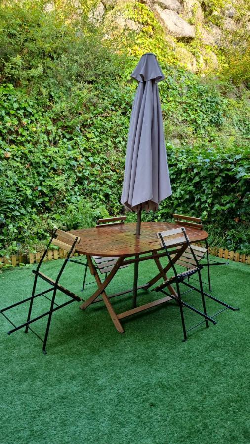 Casa De Claudia Comillas- Jardin Privado - A 10 Metros Del Capricho De Gaudi 外观 照片