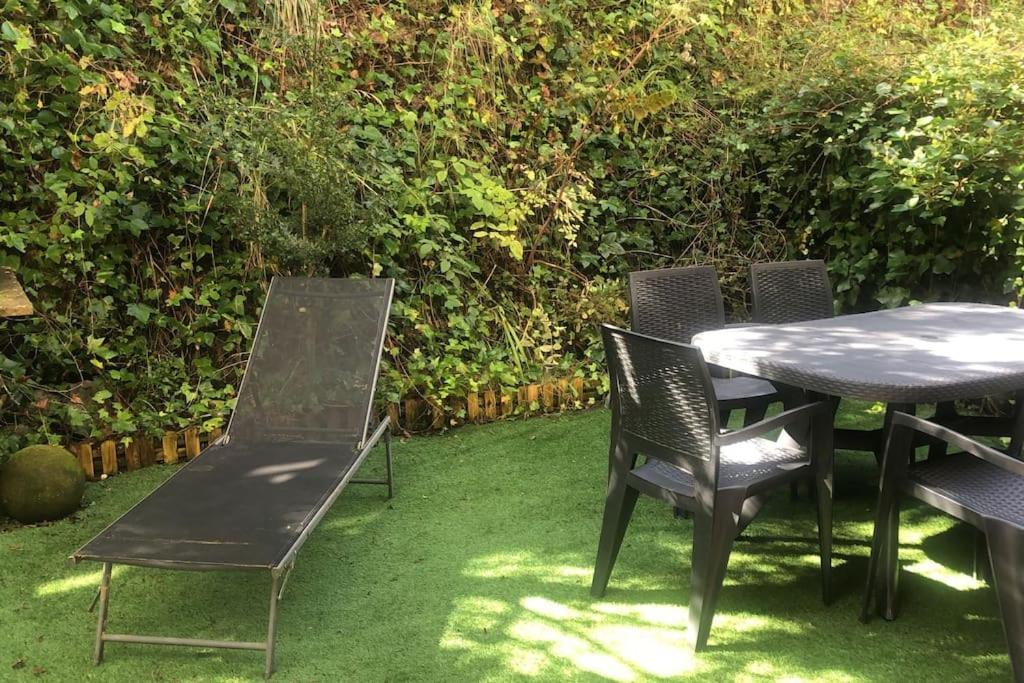 Casa De Claudia Comillas- Jardin Privado - A 10 Metros Del Capricho De Gaudi 外观 照片