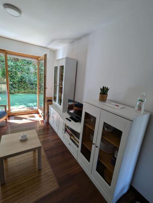 Casa De Claudia Comillas- Jardin Privado - A 10 Metros Del Capricho De Gaudi 外观 照片